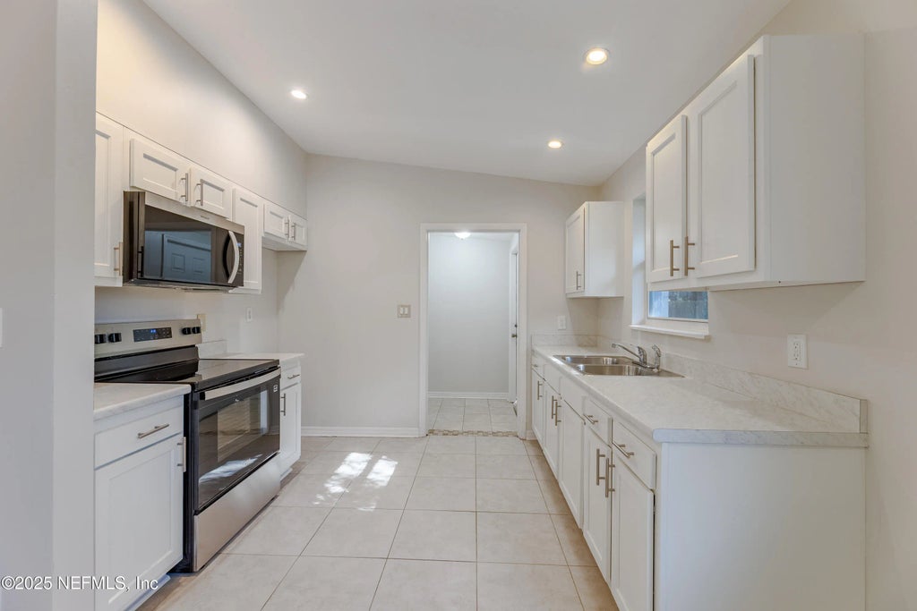 7822 Dubois Drive, Jacksonville