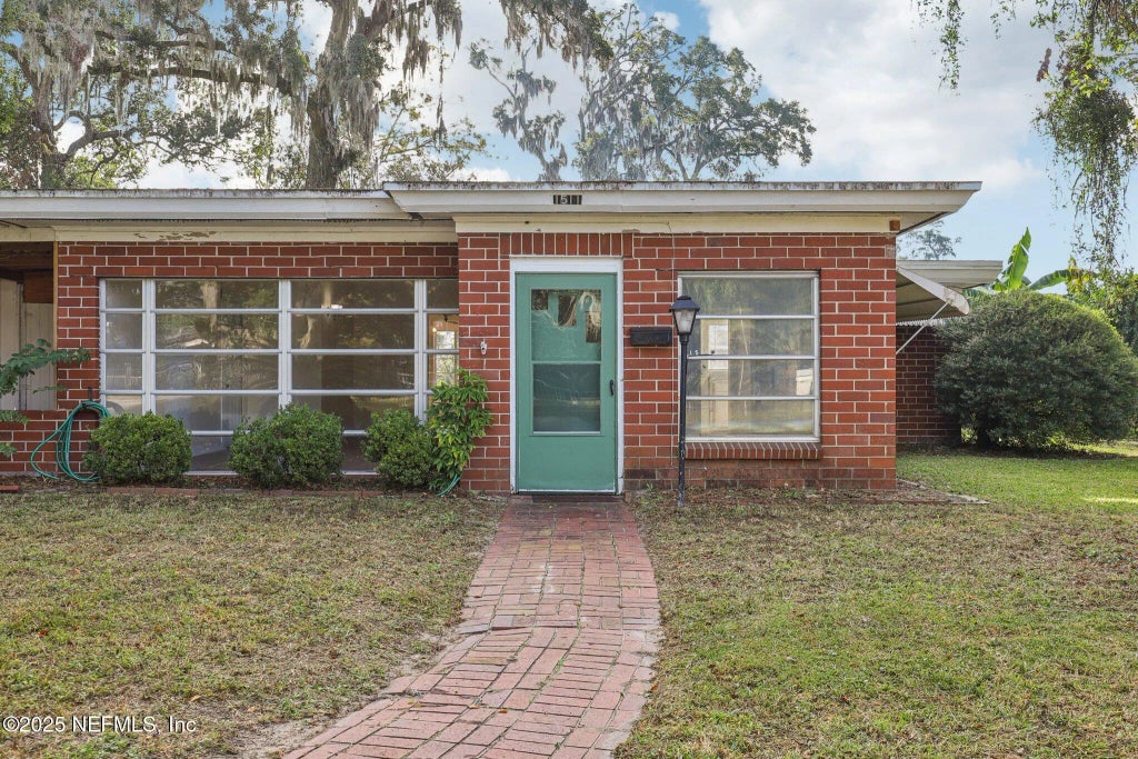 1511 River Bluff Road N, Jacksonville