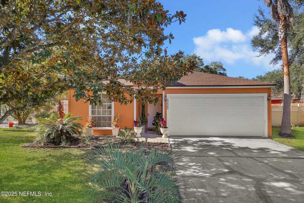 8222 Lake Woodbourne Drive E, Jacksonville