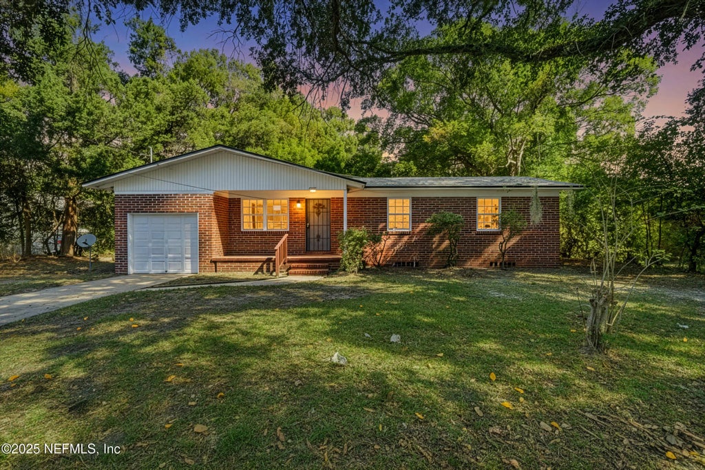 5557 Cleveland Road, Jacksonville