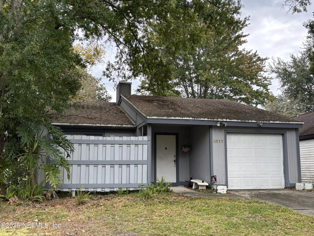 8317 Meadow Bend Court, Jacksonville