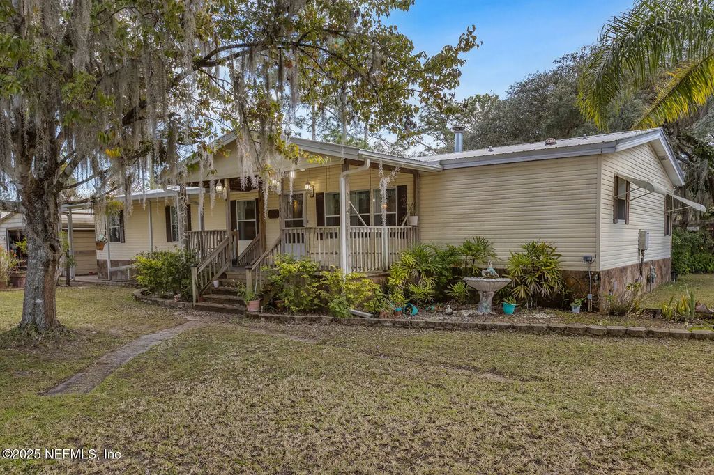 101 Palmland Avenue, Satsuma
