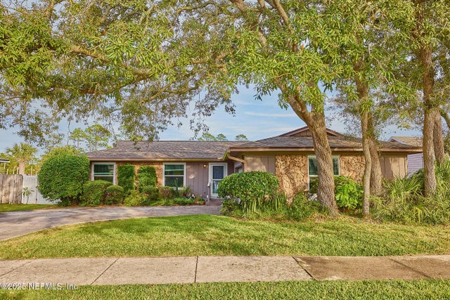 3789 Luth Drive E, Jacksonville