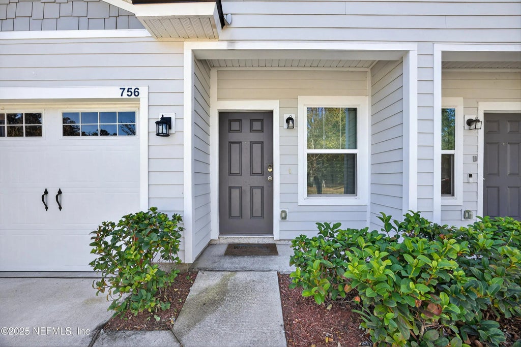 756 Talking Tree Drive, Jacksonville