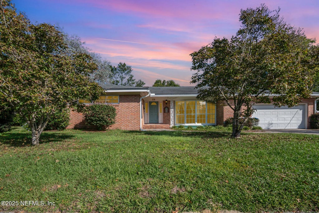 1122 Catalina Road W, Jacksonville