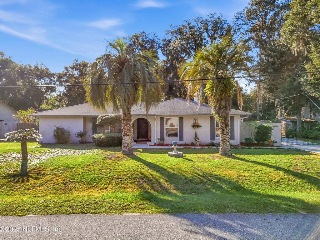 936 Fruitwood Drive, St. Johns