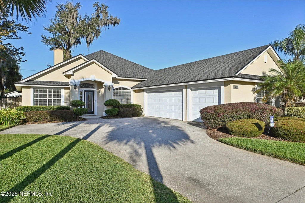1862 Sentry Oak Court, Fleming Island