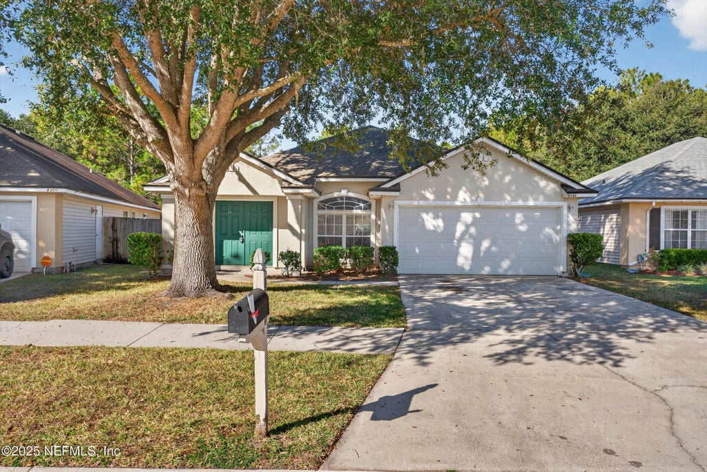 8342 Staplehurst Drive W, Jacksonville