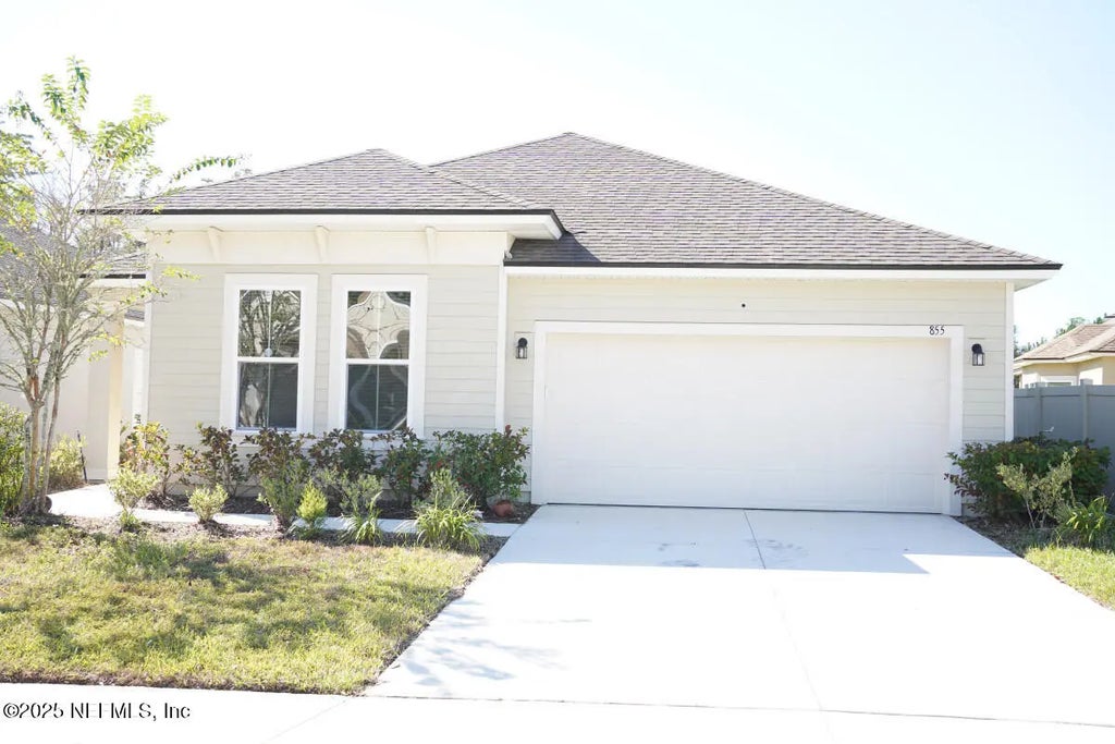 855 Sycamore Way, Orange Park