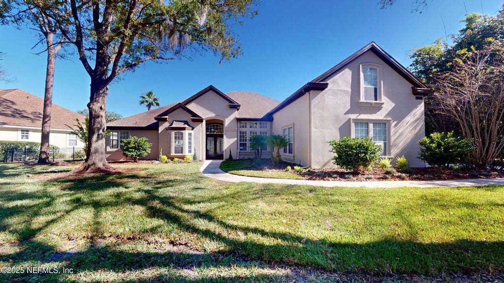 10061 Vineyard Lake Road E, Jacksonville