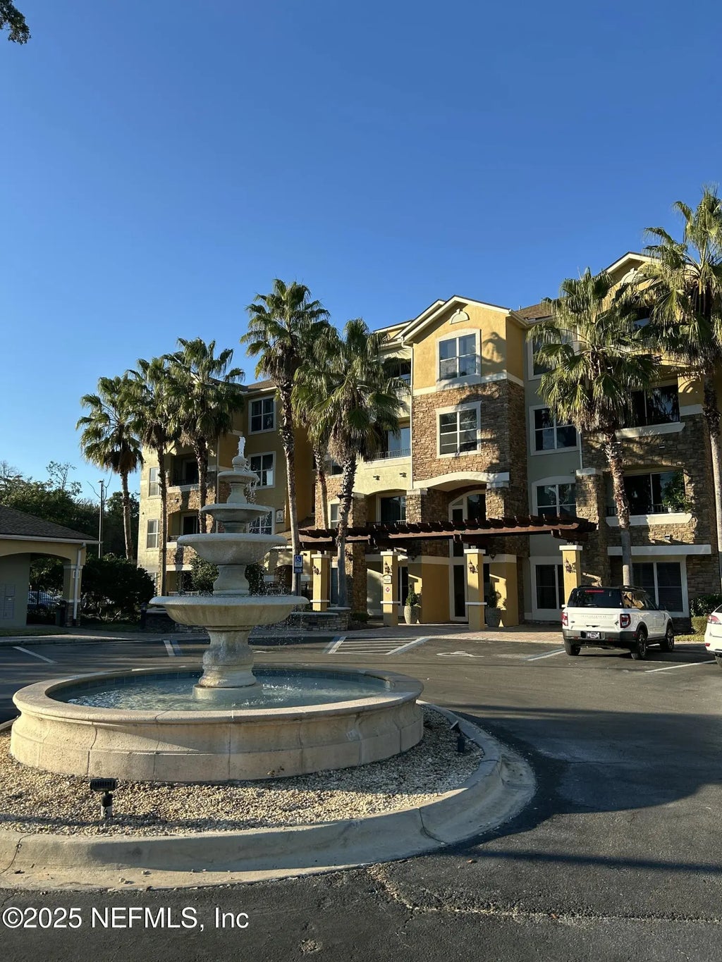 8539 Gate Parkway W 9423, Jacksonville