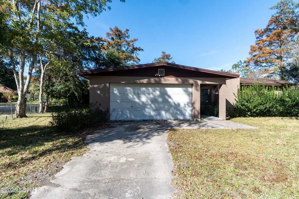 8657 Pine Park Drive, Jacksonville