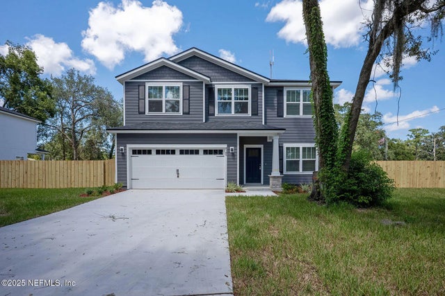 8185 Newton Road, Jacksonville