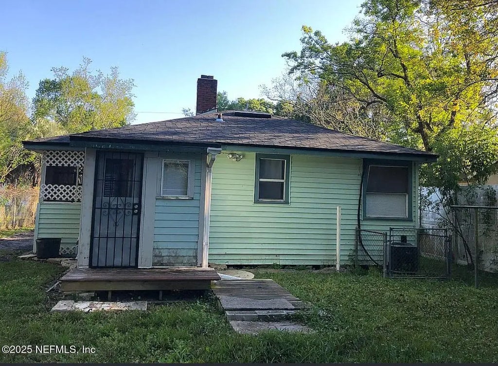 3335 Columbus Avenue, Jacksonville