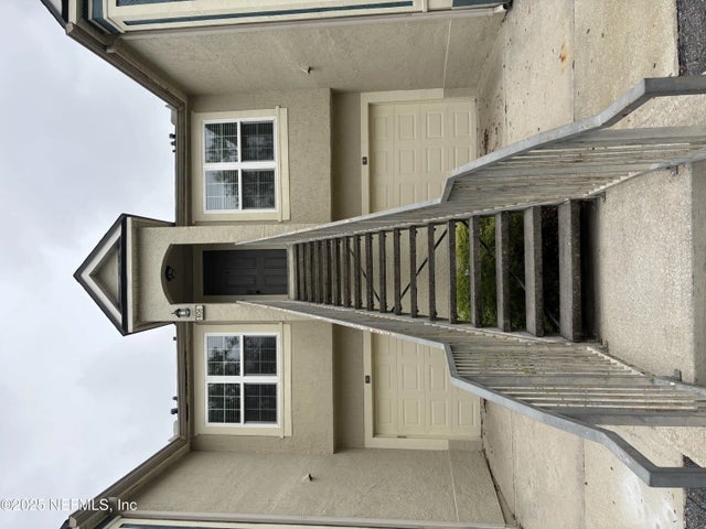 13700 N Richmond Park Drive 806, Jacksonville