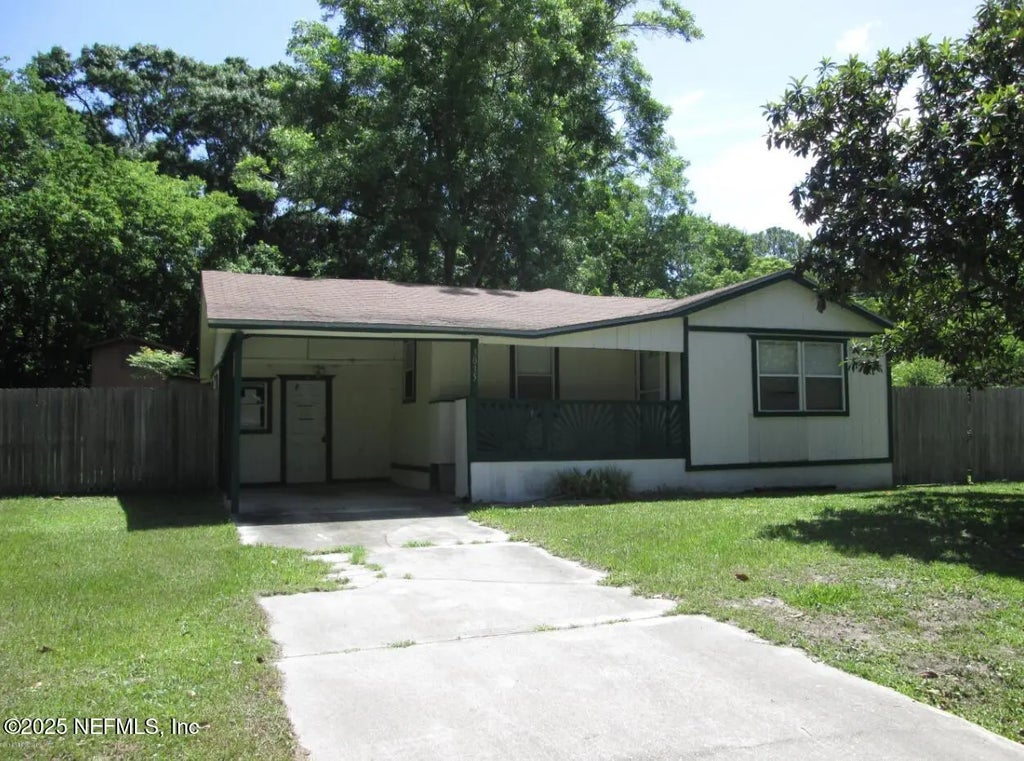 3035 Lucoma Drive, Jacksonville