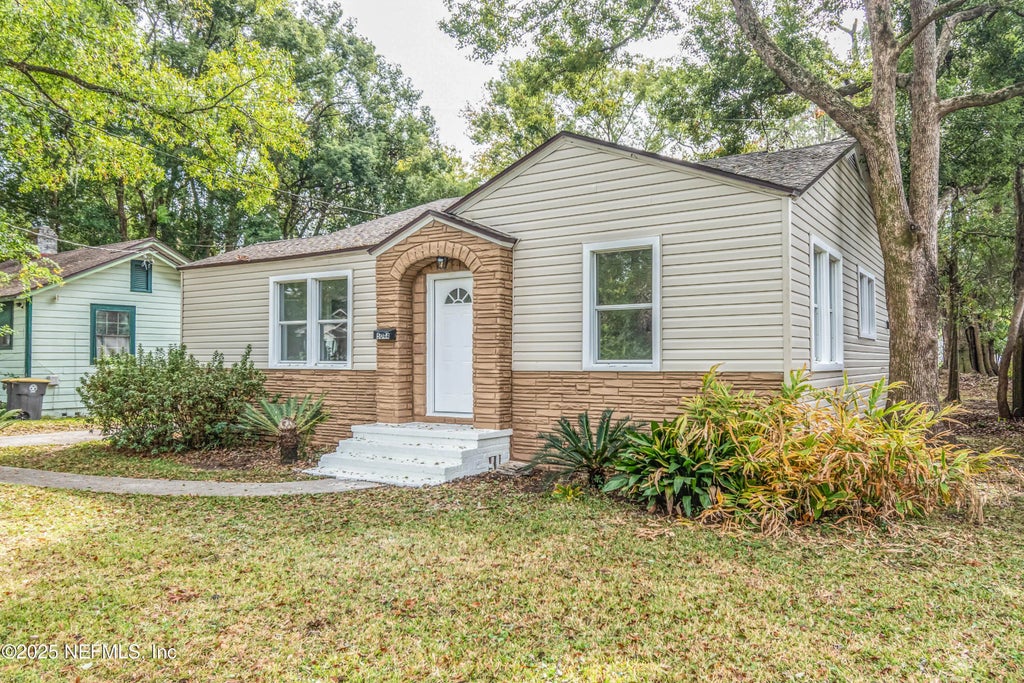 5044 Colonial Avenue, Jacksonville