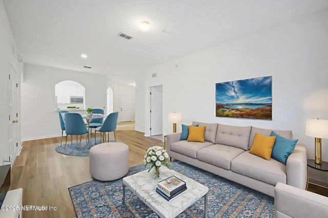 7801 Point Meadows Drive 2410, Jacksonville