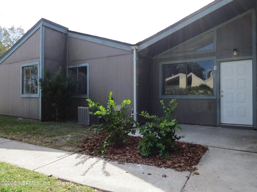 4711 San Jose Village Court 1, Jacksonville