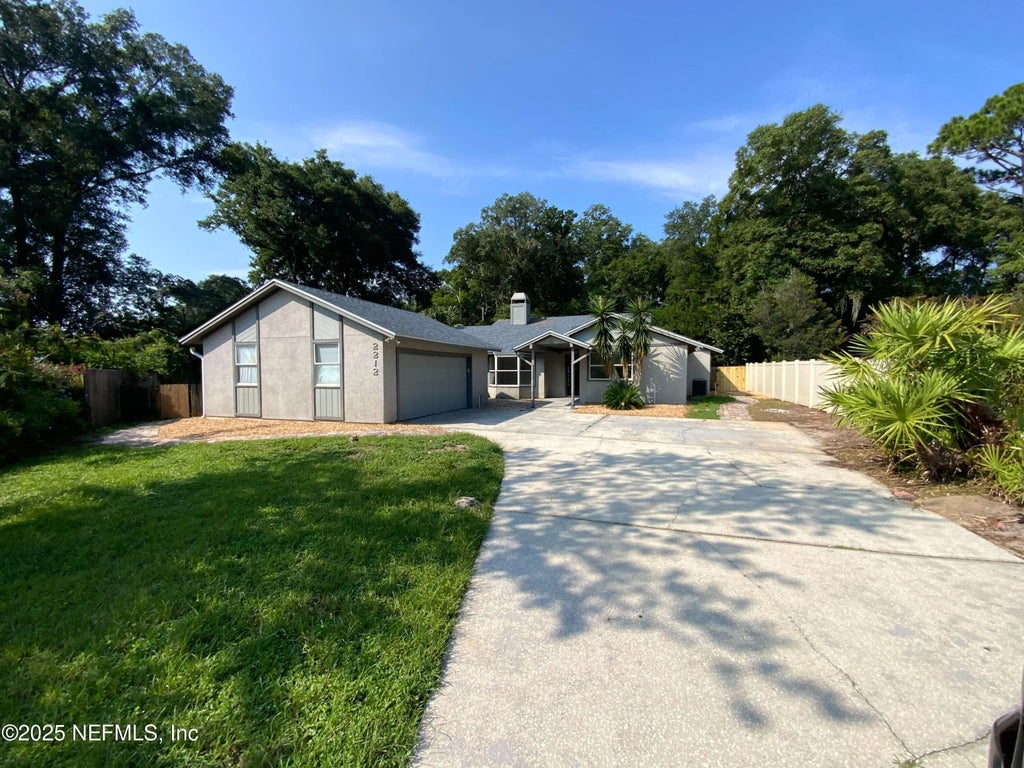 2212 Broad Water Court, Jacksonville
