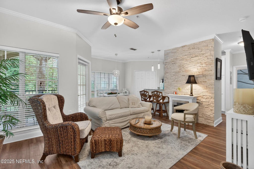 7800 Point Meadows Drive 417, Jacksonville