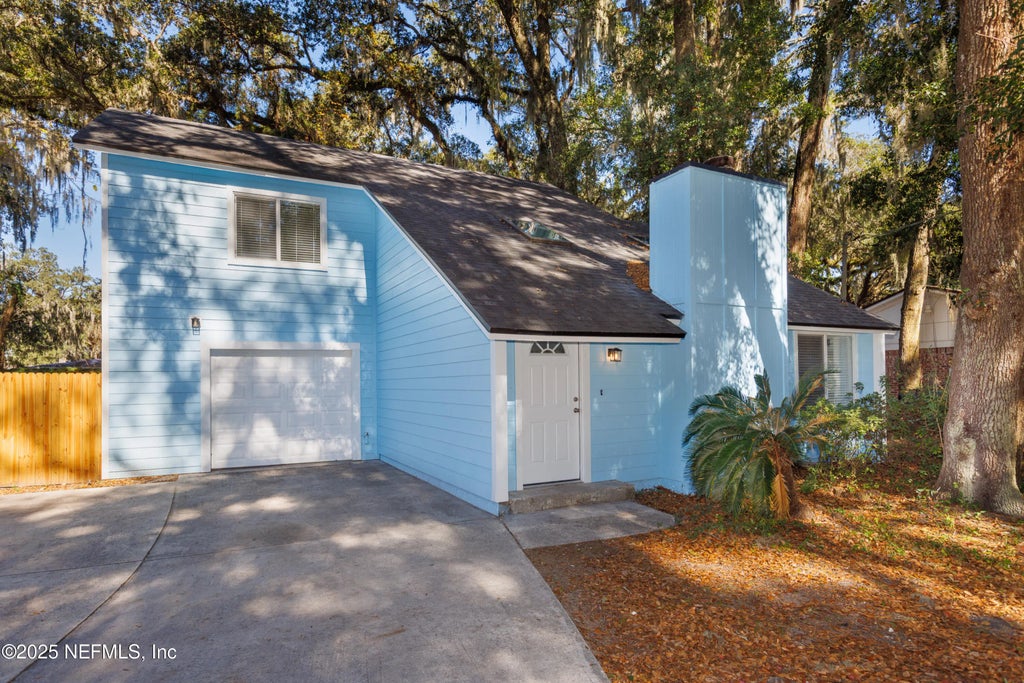 7265 Oakwood Drive, Jacksonville