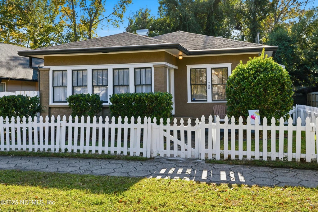 1220 Cherry Street, Jacksonville
