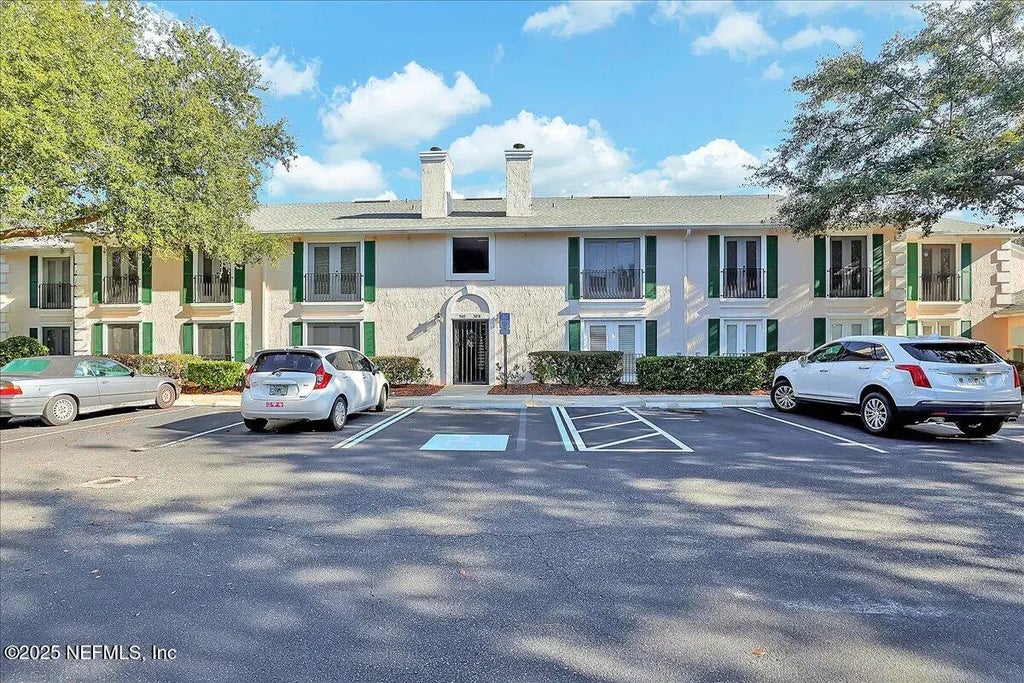 13715 Richmond Park Drive N 507, Jacksonville