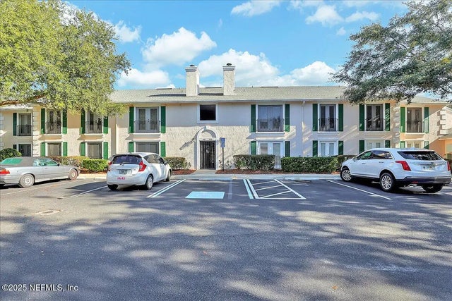 13715 Richmond Park Drive N 507, Jacksonville
