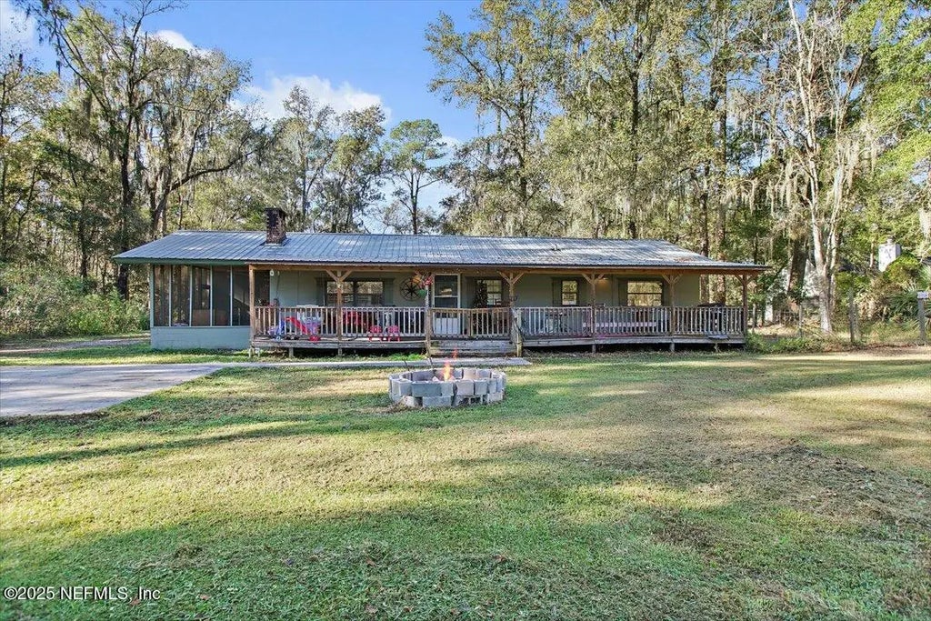 45077 Clemmons Road, Callahan