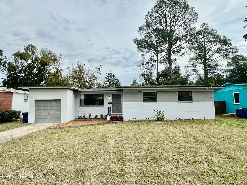 3609 Cesery Boulevard, Jacksonville