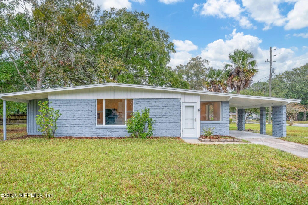 6903 Clovis Road, Jacksonville