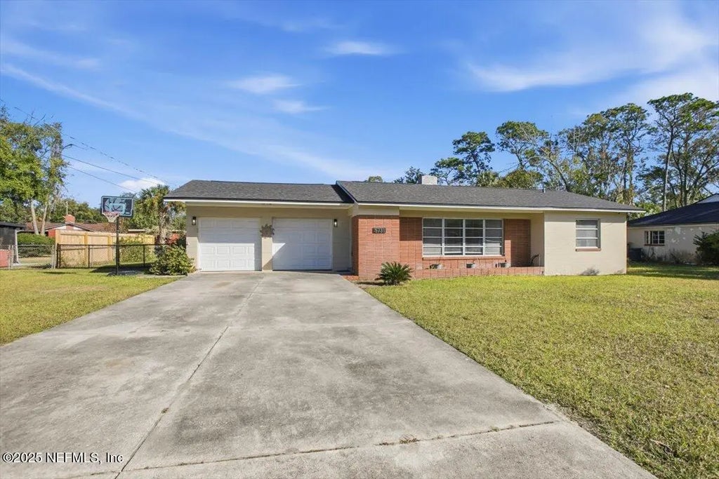 5731 Richmond Road, Jacksonville