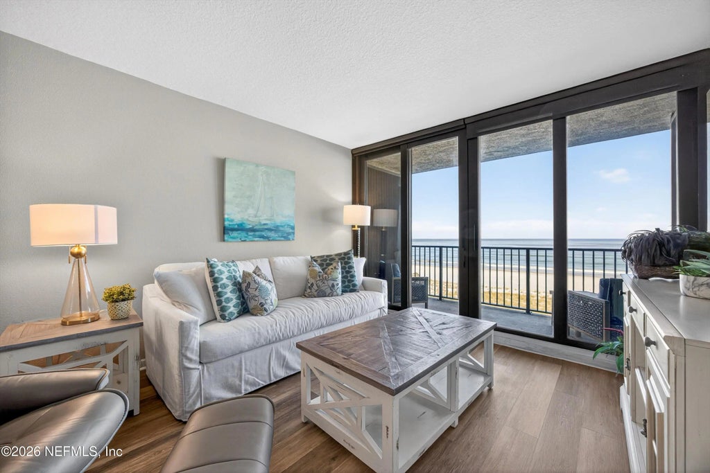 601 1st Street 4c, Jacksonville Beach