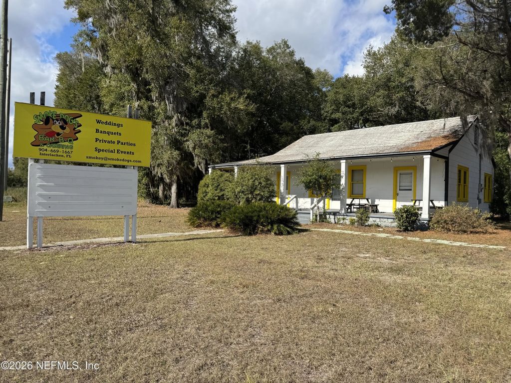 1042 State Road 20, Interlachen