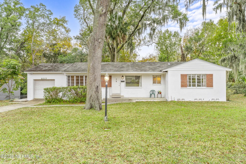 807 Brookmont Avenue E, Jacksonville