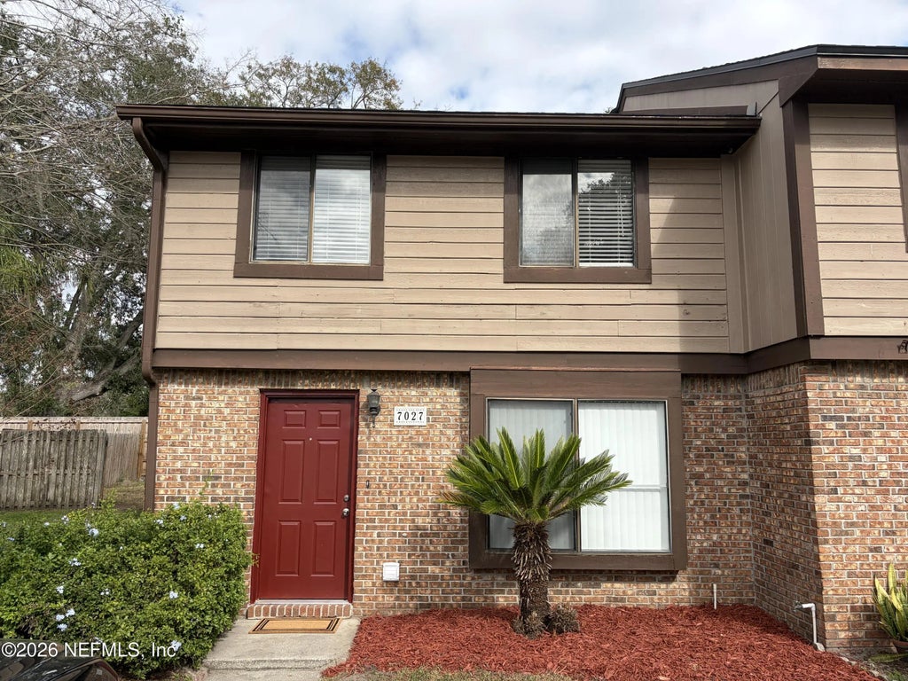 7027 Prestwick Circle N, Jacksonville
