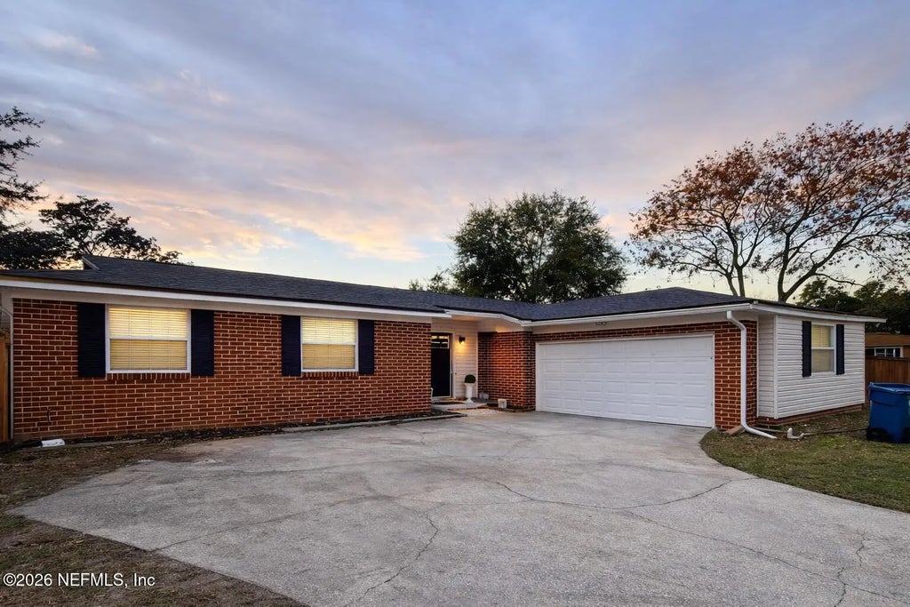 3930 University Club Boulevard, Jacksonville