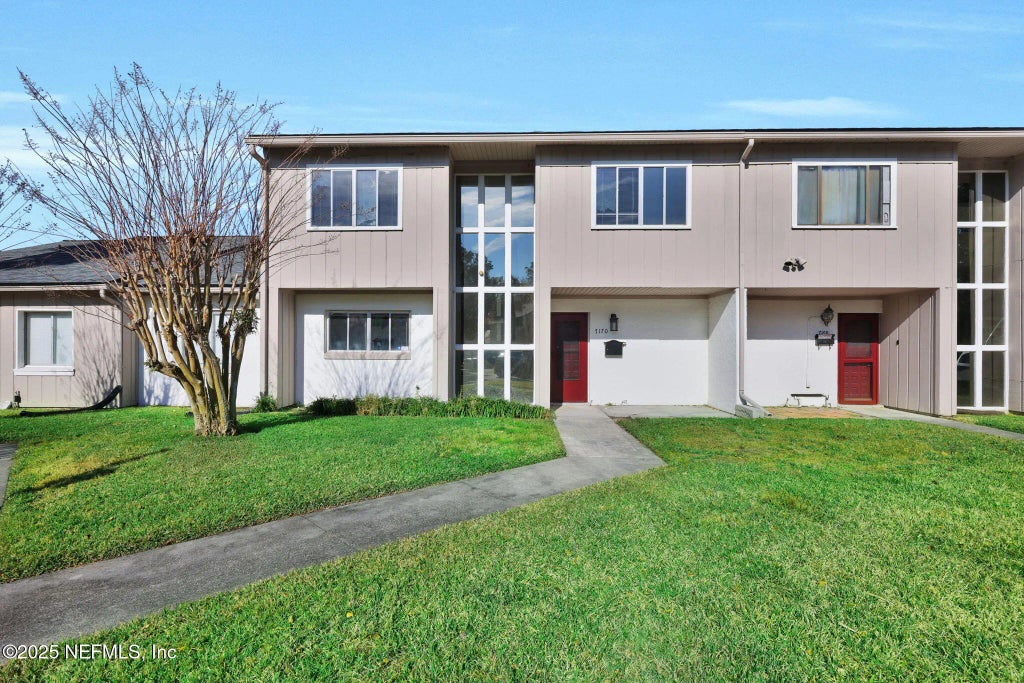 7170 Cypress Cove Road 28, Jacksonville