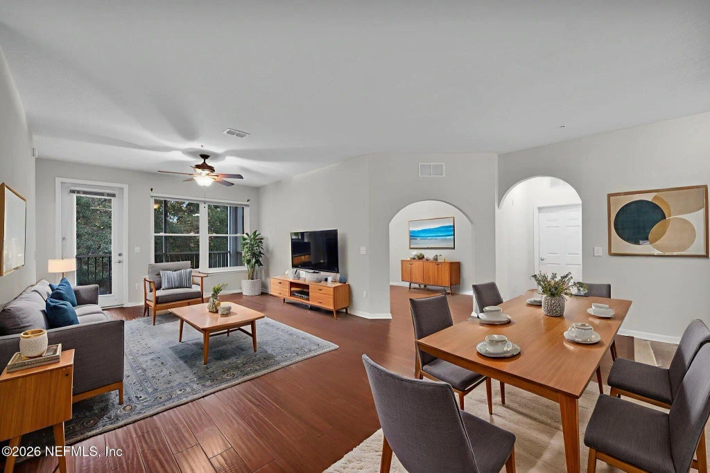 13364 Beach Boulevard 829, Jacksonville