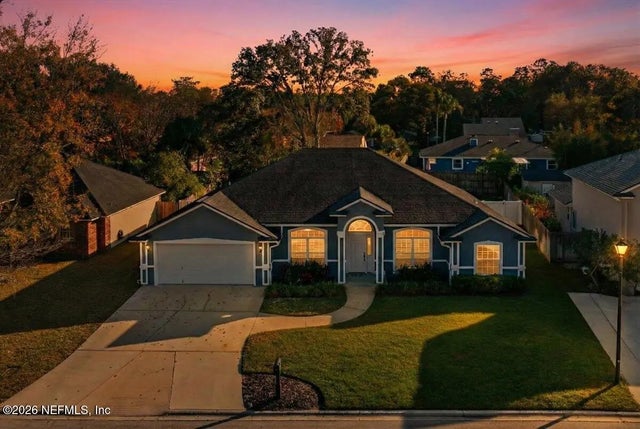 12124 Lake Fern Drive, Jacksonville