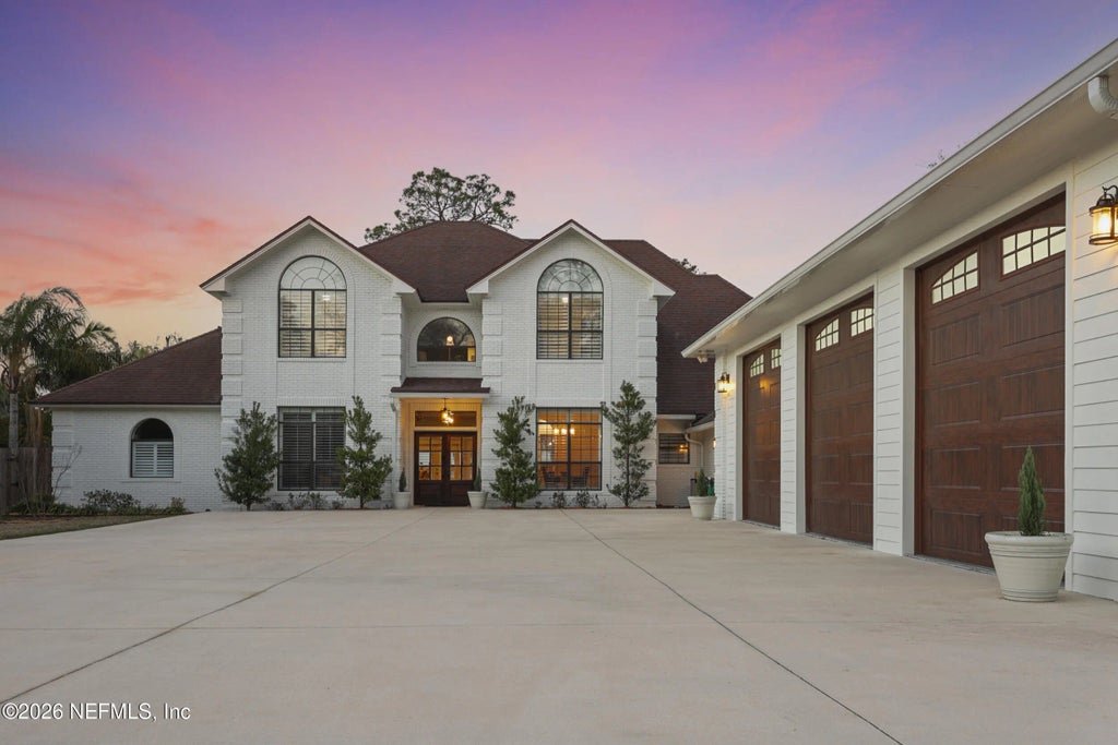 6285 Whispering Oaks Drive N, Jacksonville