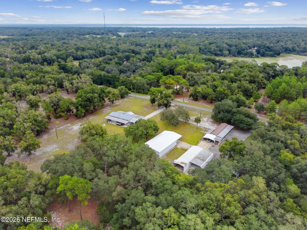 135 Lake Como Drive, Pomona Park