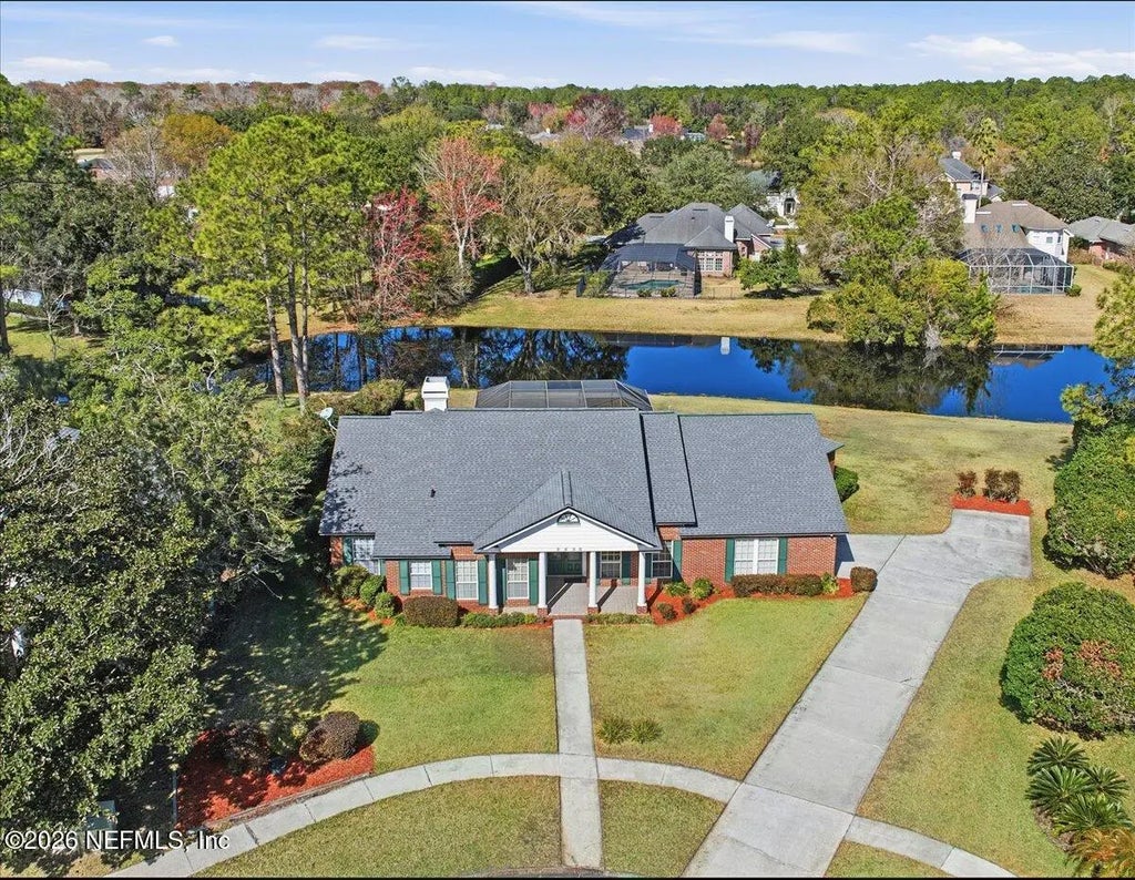 8213 Hampton Lake Lane, Jacksonville