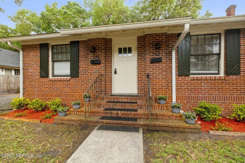 240 E 6th Street, Jacksonville