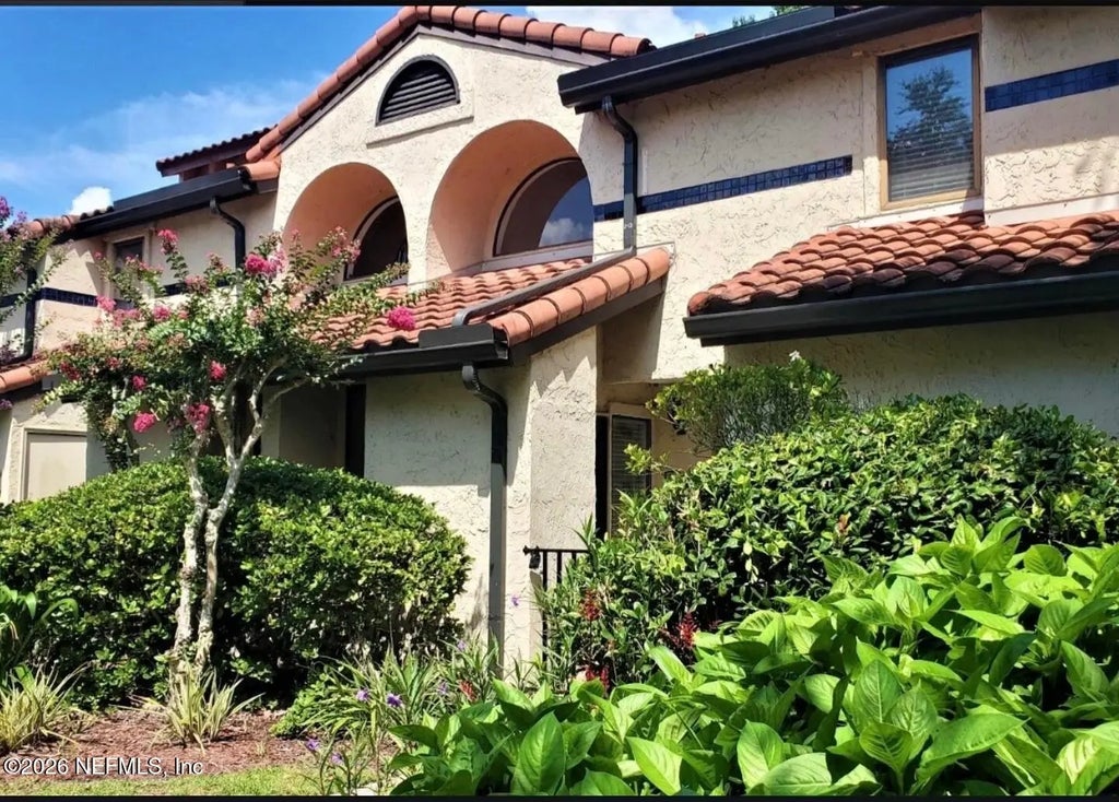 3809 Lavista Circle 239, Jacksonville