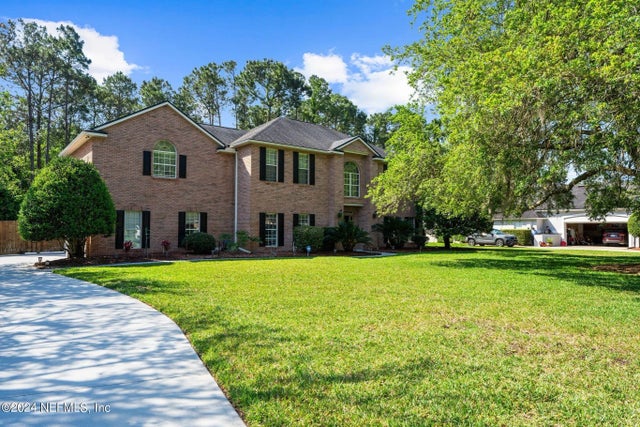 425 Oak Pond Drive, Jacksonville