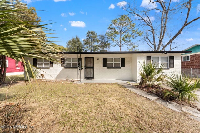 5017 Dostie Drive S, Jacksonville