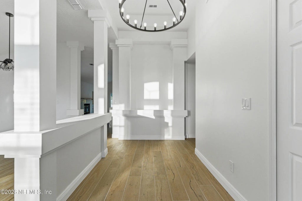 2303 Longmont Lane E, Jacksonville