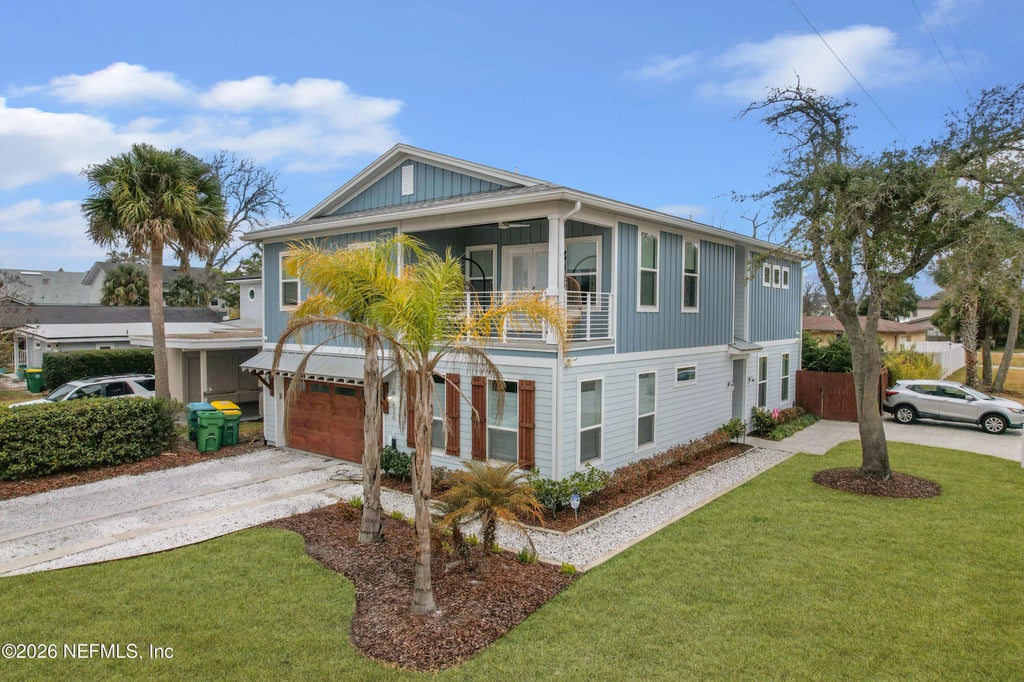 636 8th Avenue N, Jacksonville Beach